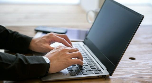 DMARCで実現するメールセキュリティの最前線認証技術によるリスク低減と運用の最適解